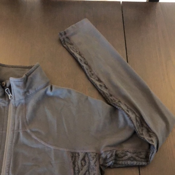 Lululemon Zip-Up - Picture 3 of 8